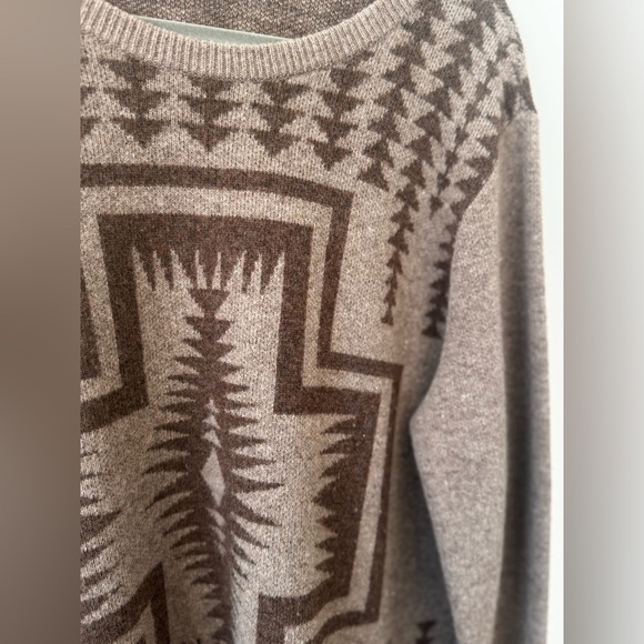PENDLETON WM lambsWool sweater. Size XL - Picture 4 of 8